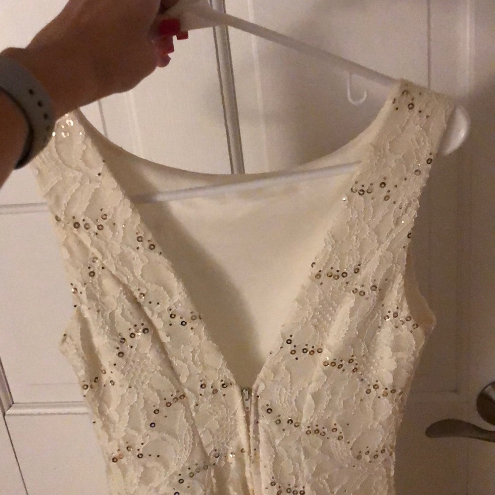 Dress - Picture 4 of 5